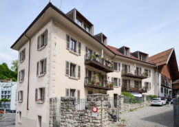 Der sanierte Altbau der Coopérative i6 mitten in der Stadt Lausanne