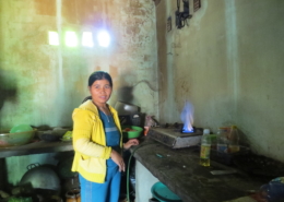 Nutzung von Biogas in einer Küche in Vietnam - Utilisation du biogaz dans une cuisine au Vietnam
