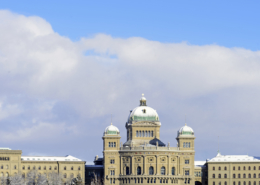 Parlamentsgebäude - Palais fédéral / Extérieur - Aussenansichten