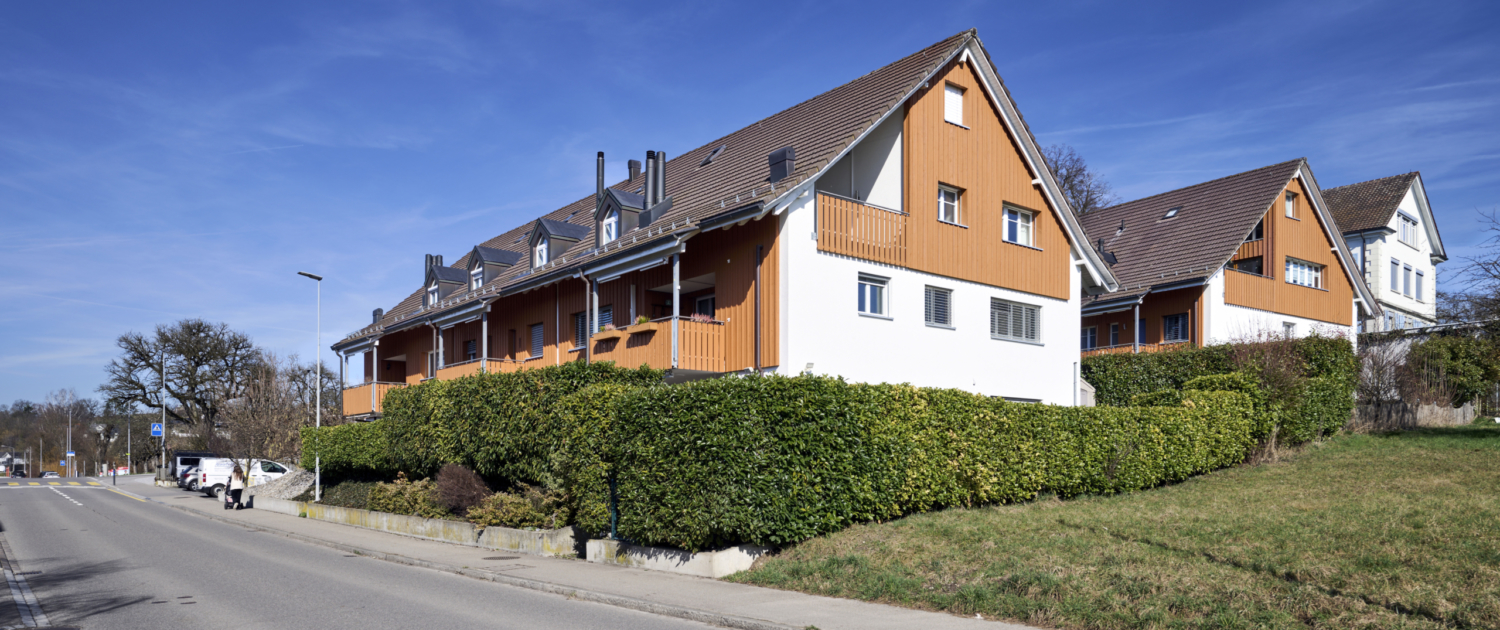 Liegenschaft Wangen bei Dübendorf: Aussenansicht der idyllischen Liegenschaft an der Zeglistrasse.